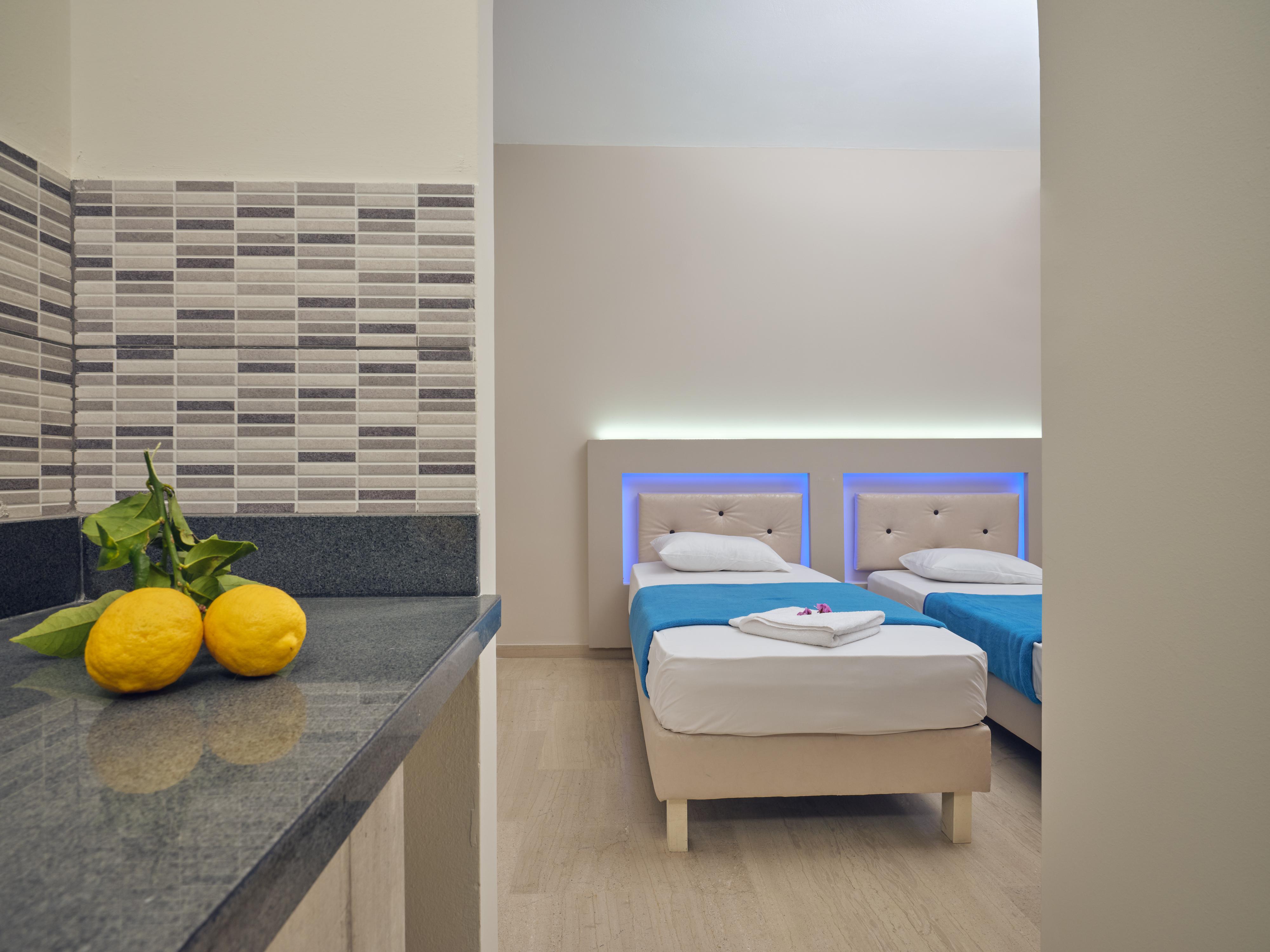 Savvas Hotel (Adults Only) ラガナス エクステリア 写真