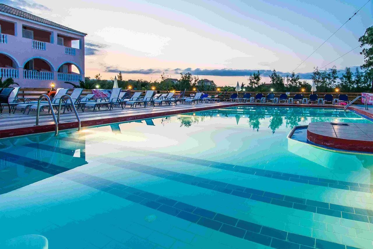 Savvas Hotel (Adults Only) ラガナス エクステリア 写真